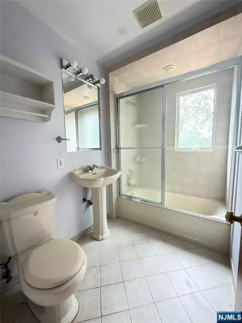 Bath - 89 Circle Dr, Paramus, NJ 07652 photo 2 of 2