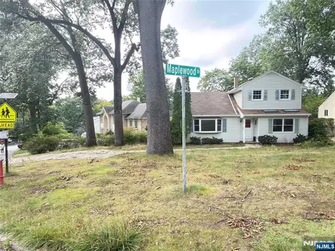 Other - 89 Circle Dr, Paramus, NJ 07652 photo 3 of 4