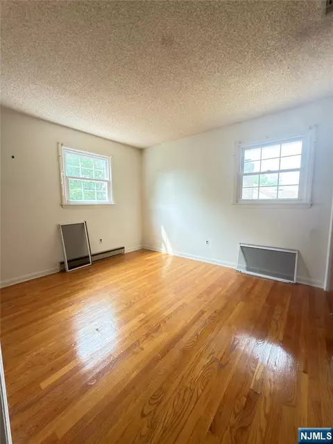 Bedroom - 89 Circle Dr, Paramus, NJ 07652 photo 5 of 5