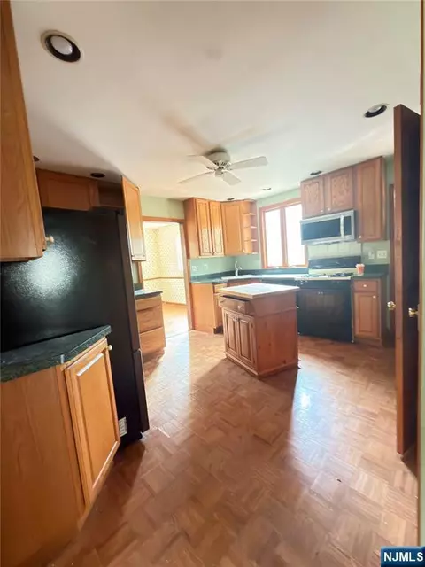 Kitchen - 89 Circle Dr, Paramus, NJ 07652 photo 1 of 3