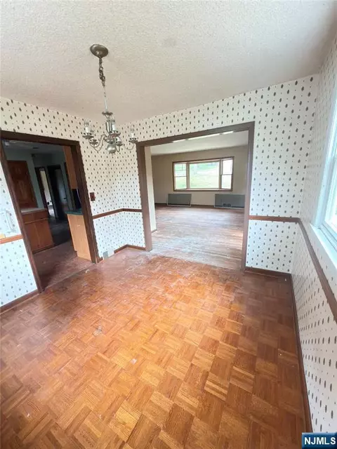 Dining - 89 Circle Dr, Paramus, NJ 07652 photo 3 of 3
