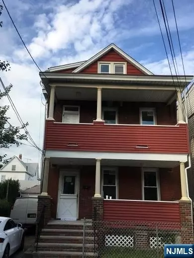 15 Harrison Pl, Clifton, NJ 07011