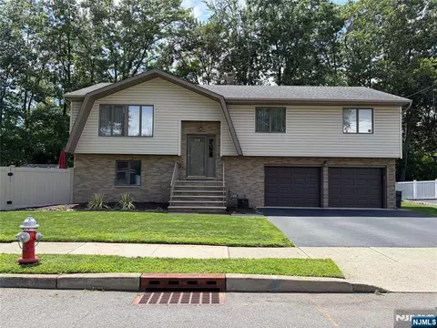180 S Leswing Ave, Saddle Brook, NJ 07663