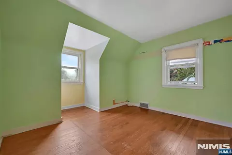 Bedroom - 11 Pine St, Hackensack, NJ 07601 photo 4 of 5