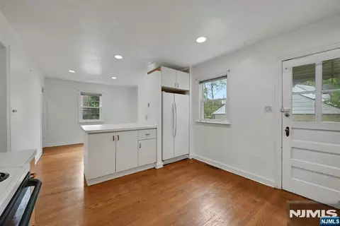 Entry Way - 11 Pine St, Hackensack, NJ 07601 photo 1 of 1