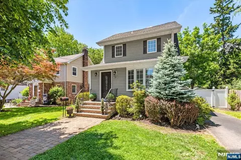 254 Elm Ave, Teaneck, NJ 07666