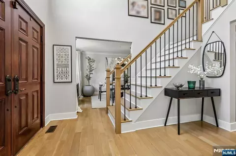 Entry Way - 745 Gettysburg Pl, Paramus, NJ 07652 photo 3 of 10