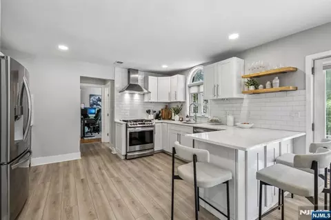 Kitchen - 745 Gettysburg Pl, Paramus, NJ 07652 photo 2 of 3