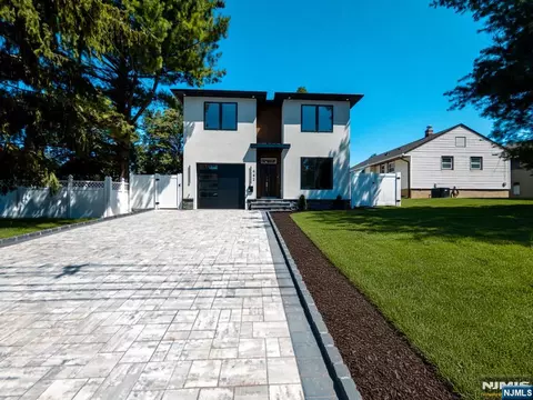 662 Jefferson Ave, Township Of Washington, NJ 07676