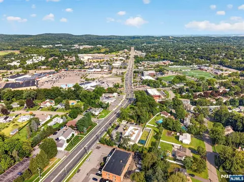 View/Area - 45 Parkside Ct, Wayne, NJ 07470 photo 10 of 10