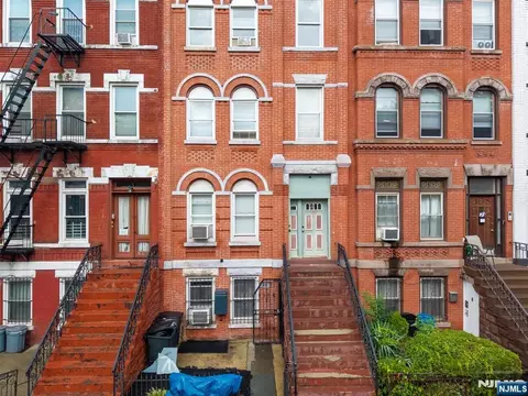 29 Madison Ave, Jersey City, NJ 07304