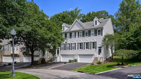 Exterior - 66 Whimble Ct, Wayne, NJ 07470 photo 2 of 4