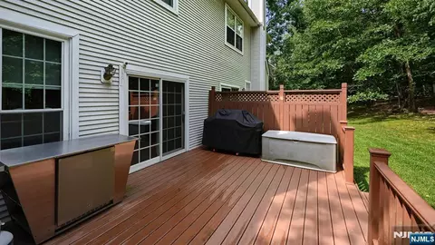 Exterior - 66 Whimble Ct, Wayne, NJ 07470 photo 3 of 4