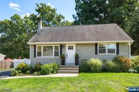 34 Mckinley Pl, West Milford, NJ 07480