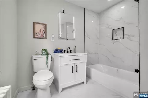 Bath - 9 Byrne, Hackensack, NJ 07601 photo 2 of 3