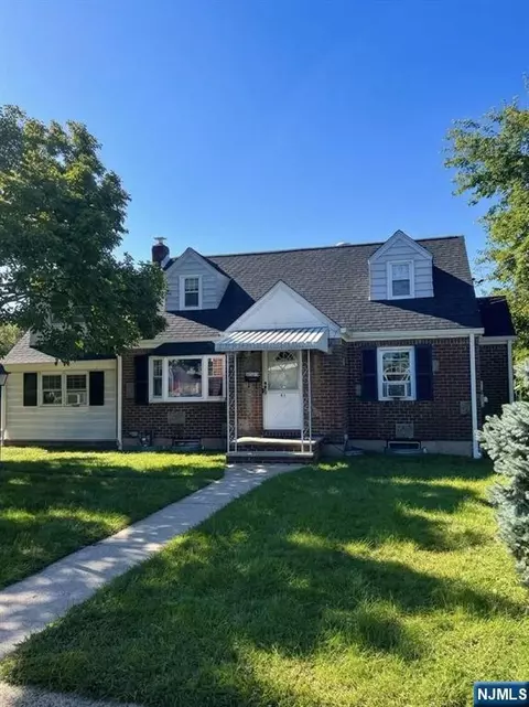 41 Locust Ave, Emerson, NJ 07630