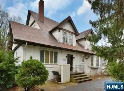 Exterior - 110 Summit Ave, Hackensack, NJ 07601 photo 3 of 5