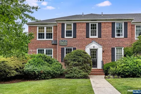 101 Gates Ave #B4, Montclair, NJ 07042