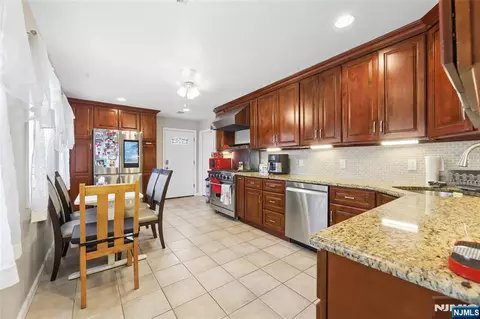 Entry Way - 238 Monroe Ave, Paramus, NJ 07652 photo 1 of 4