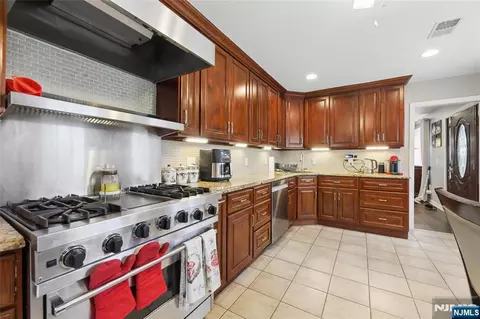 Other - 238 Monroe Ave, Paramus, NJ 07652 photo 2 of 6