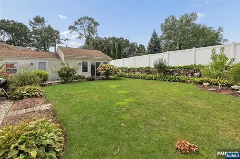 Exterior - 238 Monroe Ave, Paramus, NJ 07652 photo 3 of 9
