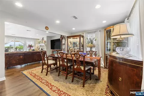 Dining - 238 Monroe Ave, Paramus, NJ 07652 photo 1 of 2