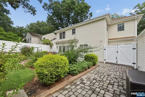Exterior - 238 Monroe Ave, Paramus, NJ 07652 photo 9 of 9