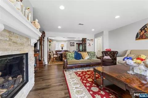 Living - 238 Monroe Ave, Paramus, NJ 07652 photo 3 of 4