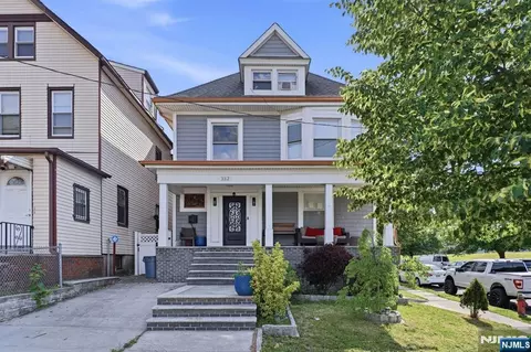 334 1st Ave, Elizabeth, NJ 07206