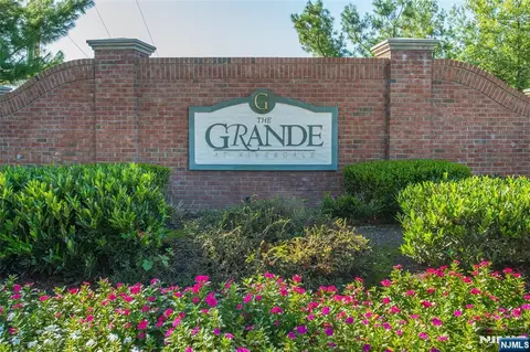 1420 Wharton Ct, Riverdale, NJ 07457