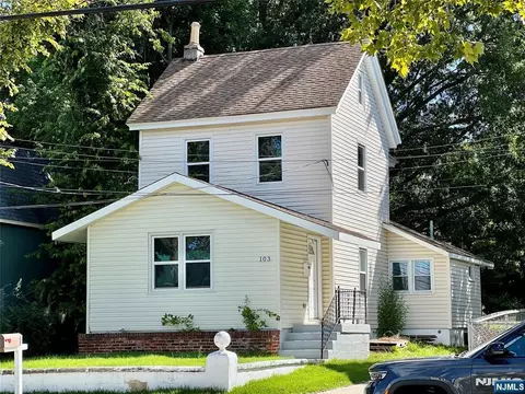 103 Logan Ln, Bridgeport, NJ 08014