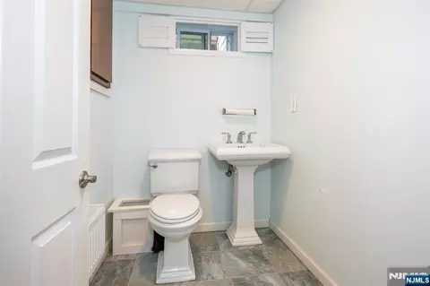 Bath - 325 Terhune Ave, Passaic, NJ 07055 photo 3 of 3