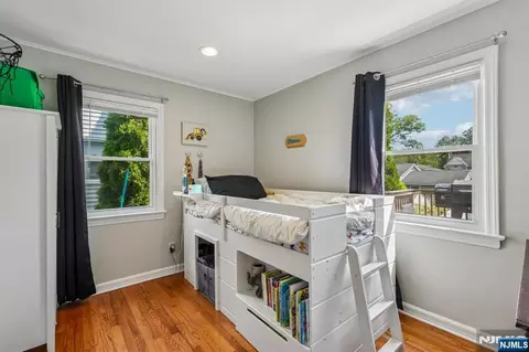 Bedroom - 122 Maplewood Ave, Wayne, NJ 07470 photo 1 of 5
