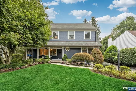 200 Katherine Rd, Ridgewood, NJ 07450