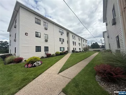 250 Grant Ave #C38, Lyndhurst, NJ 07071