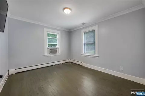 Bedroom - 122 Garside Ave, Wayne, NJ 07470 photo 4 of 4
