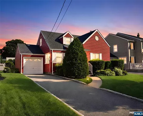 138 11th St, Wood Ridge, NJ 07075