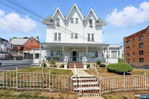 34 Pennington Ave, Passaic, NJ 07055