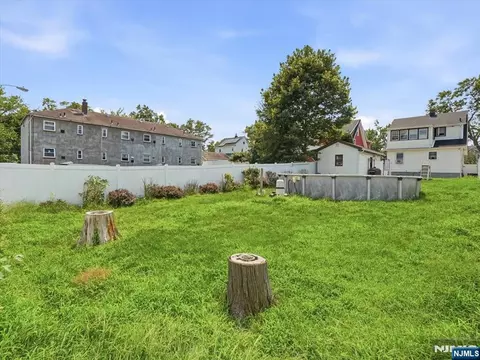Exterior - 66 Ross Ave, Hackensack, NJ 07601 photo 7 of 10