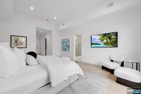 Bedroom - 23 Feldman Ct, Paramus, NJ 07652 photo 3 of 8