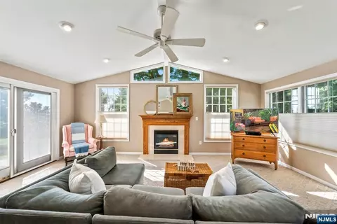 Living - 33 Waling Dr, Wayne, NJ 07470 photo 3 of 3