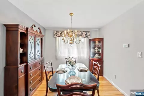 Dining - 33 Waling Dr, Wayne, NJ 07470 photo 1 of 2