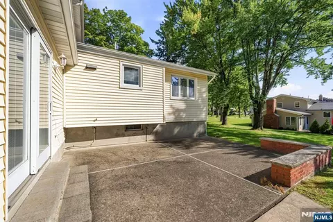 Exterior - 33 Waling Dr, Wayne, NJ 07470 photo 7 of 8