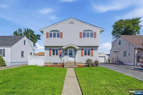 115 Tuella Ave, Elmwood Park, NJ 07407
