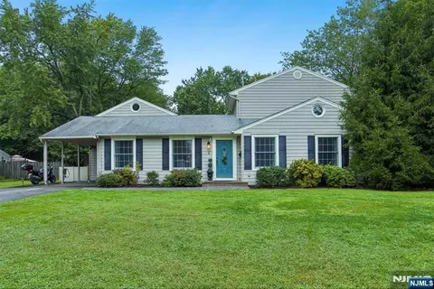 5 William St, Lincoln Park Borough, NJ 07035
