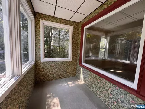 Exterior - 25 Maple Ave, Demarest, NJ 07627 photo 2 of 5