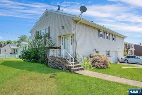 633 Totowa Rd, Totowa, NJ 07512