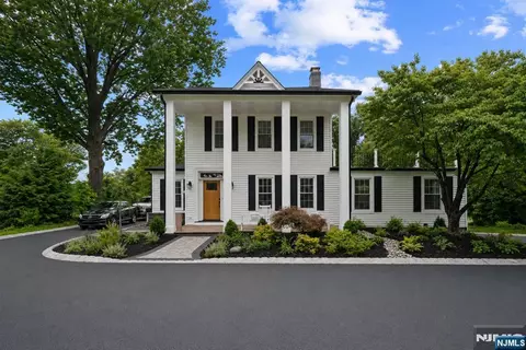 415 Lincoln Ave, Glen Rock, NJ 07452