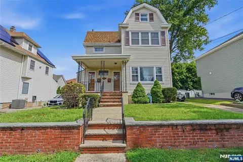 265 Main St, East Rutherford, NJ 07073