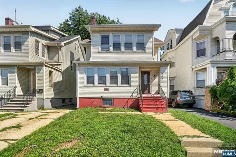 292 Maple Ave, East Orange, NJ 07017
